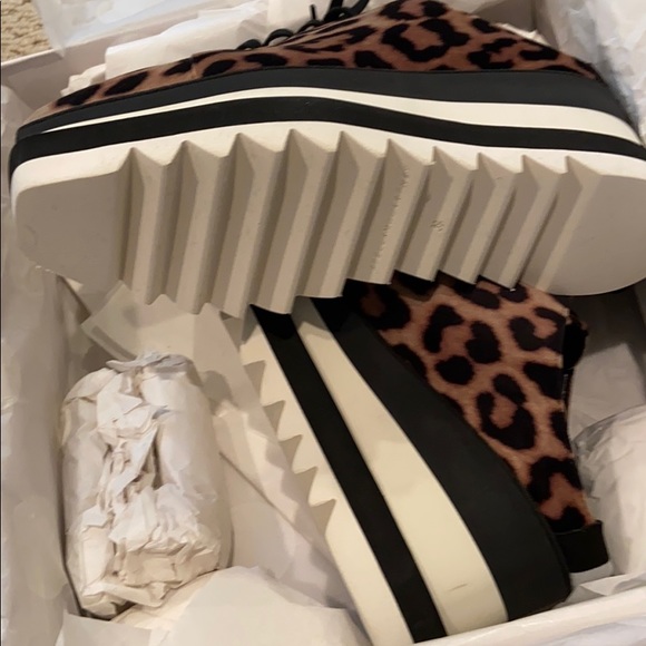 Stella McCartney Elyse leopard platform sneaker 9 - Picture 9 of 12